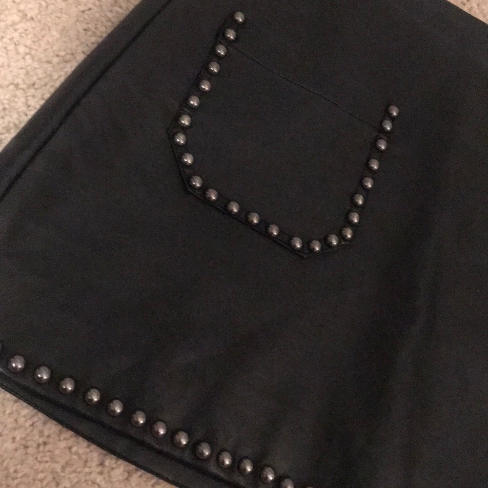 Leather skirt - Picture 2 of 3